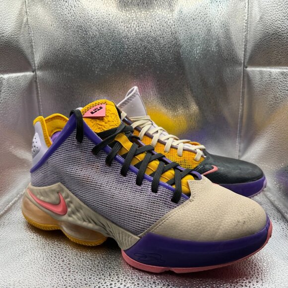 Size 10.5 Nike LeBron 19 Low Mismatch Multicolor Mens Basketball Shoe DO9829-500 - Picture 1 of 11